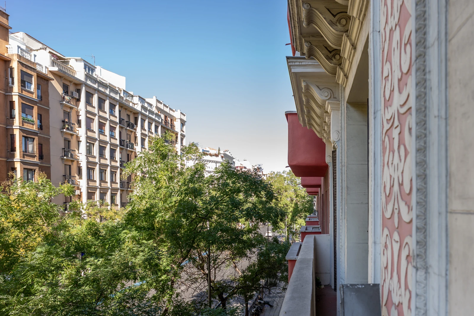 Luz y entorno urbano de un proyecto del grupo en Alcalá, Madrid